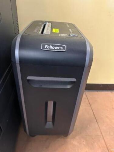 FELLOWS 99CI PAPER SHREDDER