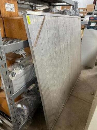 (1) ALUMINUM DECK SECTION TO A WHEEL CHAIR RAMP