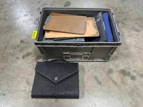 (1) LOT OF CLIP BOARDS AND OFFICE BINDERS