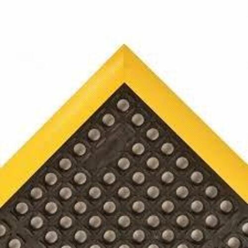 DESCRIPTION: (1) SURE STEP ANTI FATIGUE MAT BRAND/MODEL: NOTRAX INFORMATION: BLACK AND YELLOW SIZE: 28" X 40" RETAIL$: $87.00 EA QTY: 1