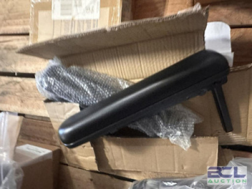 PRIDE POWER WHEELCHAIR ARM PADS AND ASSEMBLY