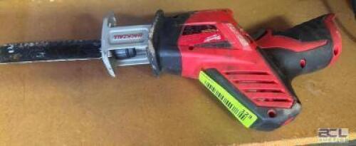 MILWAUKEE SNUB NOSE PORTABLE SAW