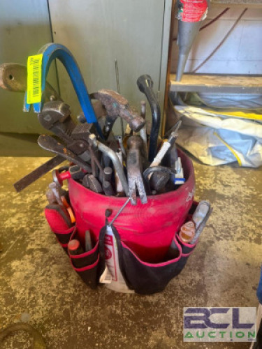 BUCKET AND CONTENTS - CARPENTERS TOOLS