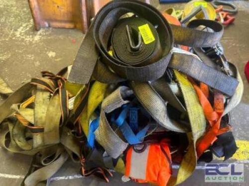 (1) LOT OF ASSORTED STRAPS