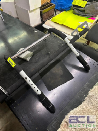 PULL UP BAR