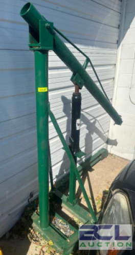 GREEN CHERRY PICKER