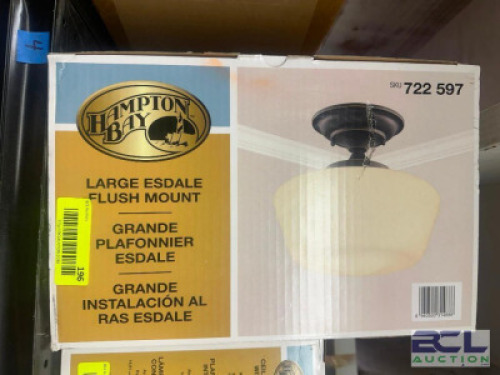 HAMPTON BAY FLUSH MOUNT LIGHT