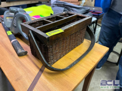 DESK ORGANIZER