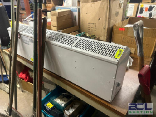 NEW CASTLE 36" AIR CURTAIN.