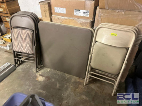 (7) FOLDING CHAIRS AND (1) 36" X 36" FOLDING CARD TABLE