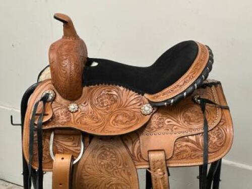 WESTERN BARREL RACING SHOW HORSE SADDLE WITH TACK SET
