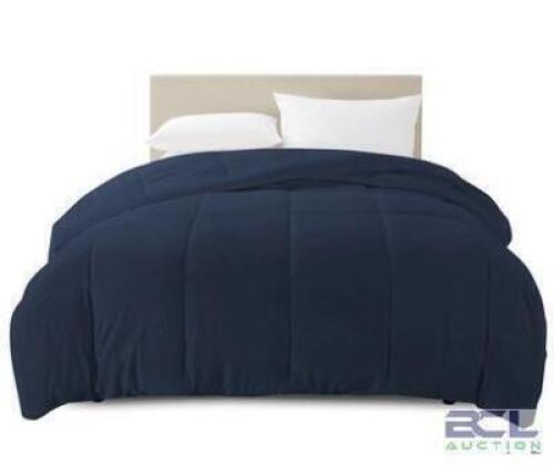 TWO COLOR ALTERNATIVE REVERSIBLE COMFORTER