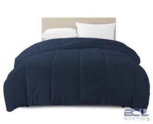 TWO COLOR ALTERNATIVE REVERSIBLE COMFORTER