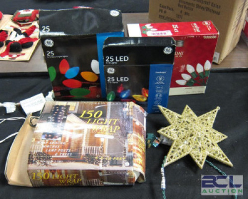 LARGE GROUP OF ASSORTED HOLIDAY LIGHTS