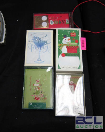 LARGE GROUP OF ASSORTED HOLIDAY CARDS