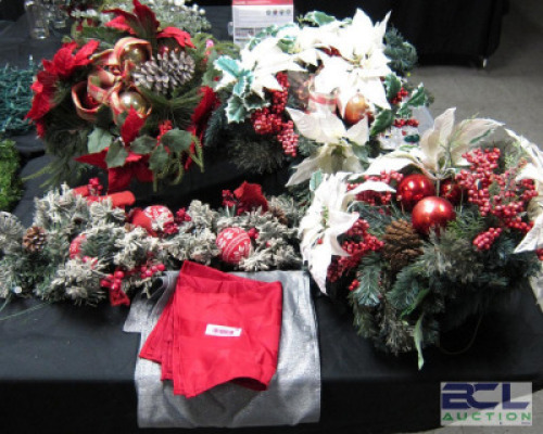 HOLIDAY FLORAL TABLE DRESSING SET