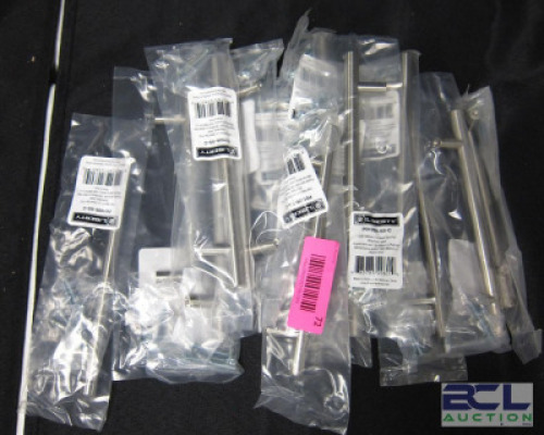 LARGE GROUP OF ASSORTED CABINET HARDWARE