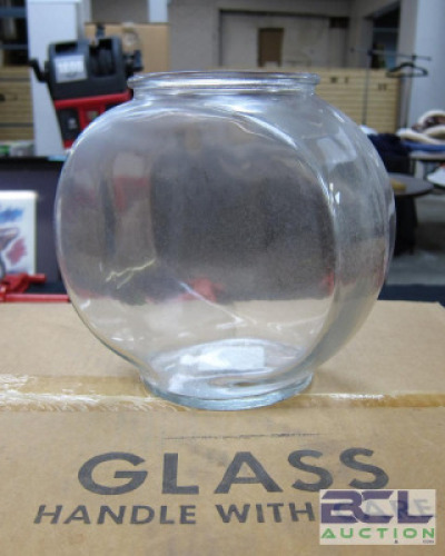 6 CT. BOX OF HALF GAL. GLASS FISH BOWLS