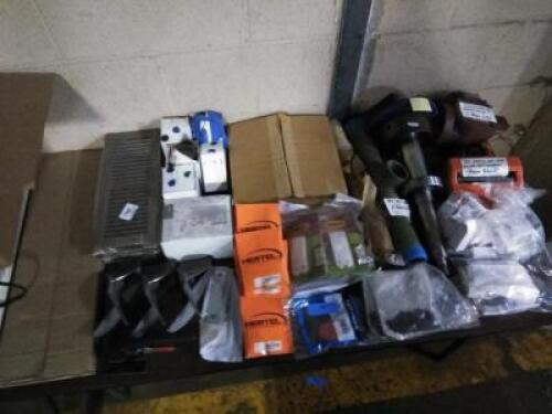 DESCRIPTION: (1) TABLE OF MISC ITEMS BRAND/MODEL: MANY INFORMATION: MUST COME IN AND INSPECT QTY: 1