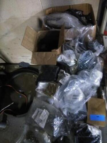 DESCRIPTION: (1) TABLE OF MISC NUTS AND BOLTS BRAND/MODEL: MANY INFORMATION: MUST COME IN AND INSPECT QTY: 1