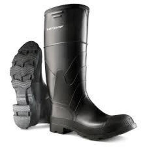 DESCRIPTION: (1) PAIR OF ECONOMY STEEL TOE & MIDSOLE BOOTS BRAND/MODEL: DUNLOP #86622 INFORMATION: BLACK, RUBBER SIZE: SIZE 07 RETAIL$: $51.94 EA QTY: