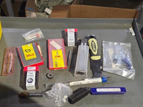 DESCRIPTION: (1) TRAY OF ASSORTED TOOLING AND ACCESSORIES INFORMATION: MUST COME IN TO INSPECT QTY: 1