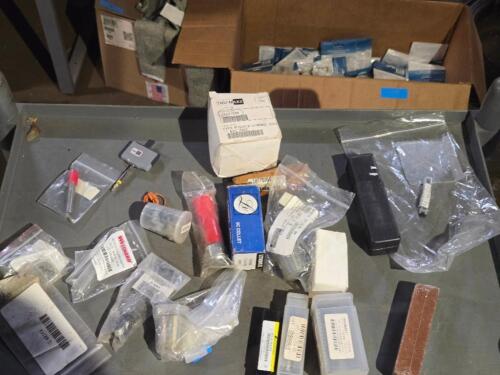 DESCRIPTION: (1) TRAY OF ASSORTED TOOLING AND ACCESSORIES INFORMATION: MUST COME IN TO INSPECT QTY: 1