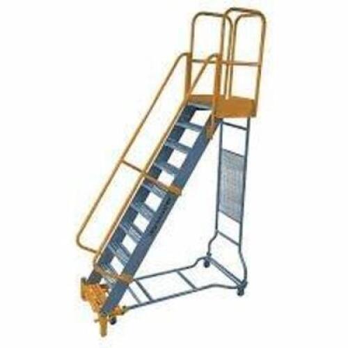 DESCRIPTION: (1) MOBILE WORK LADDER BRAND/MODEL: COTTERMAN INFORMATION: YELLOW AND GRAY, STEEL, PROFERRATED RETAIL$: $4125.76 EA QTY: 1