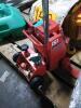 DESCRIPTION: (1) HYDRAULIC TOE JACK BRAND/MODEL: GKS PERFEKT #4YDD8 INFORMATION: STEEL, MANUAL HANDLE, PNEUMATIC, AIR/HYDRAULIC, 15 TON LOAD CAPACITY - 4