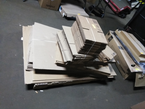 (1) PALLET OF CARDBOARD MOVING BOXES