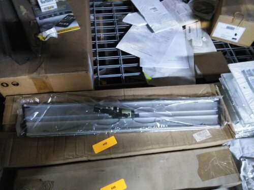 (1) SPRING PAD CLIP FRAME