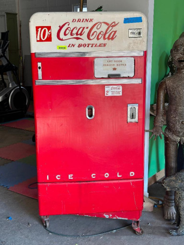 VINTAGE GLASS BOTTLE COCA-COLA VENDING MACHINE