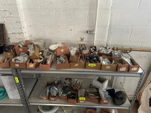 LARGE GROUP OF ASSORTED VINTAGE DOOR HARDWARE AND CHINA