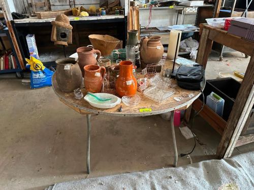 VINTAGE WORK TABLE WITH LARGE ASSORTMENT OF VINTAGE D&Eacute;COR