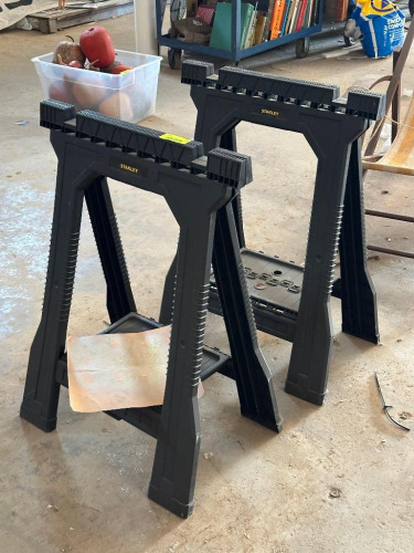 SAWHORSE PAIR