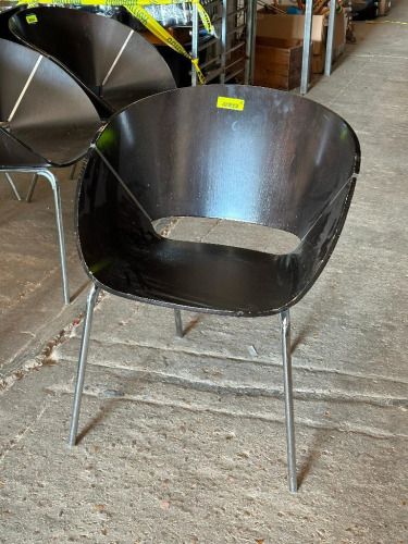 (4) - VINTAGE CHAIRS