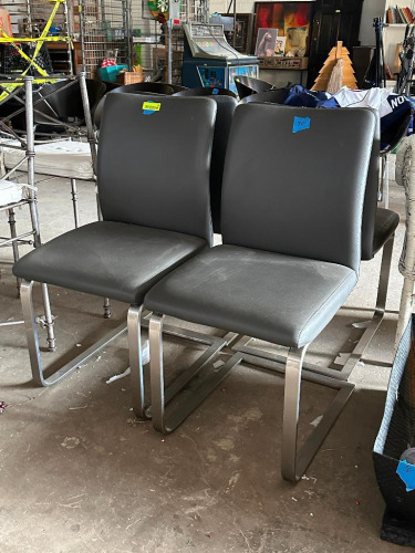 (4) - VINTAGE CHAIRS