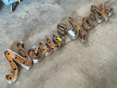 METAL NEW YORK SIGN
