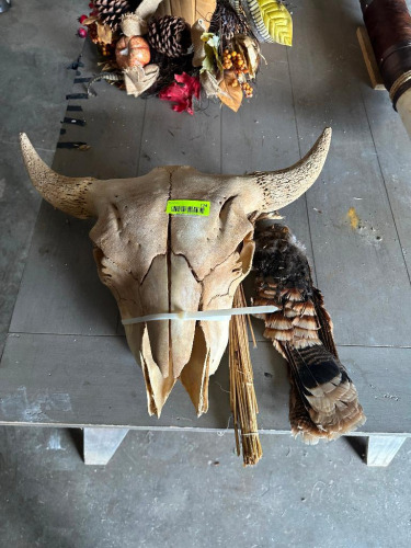 WESTERN D&Eacute;COR / BULL HEAD