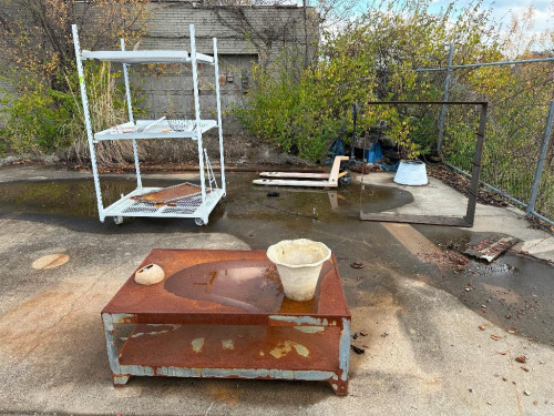 LARGE GROUP OF ASSORTED SHELVING AND TOOLS