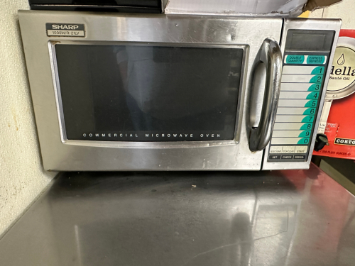 SHARP 1000 WATT COMMERCIAL MICROWAVE.