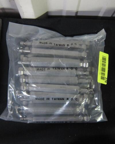 BAG OF NEW DRILL BITS