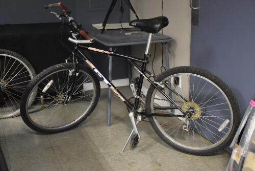 VINTAGE GT MOUNTAIN BIKE