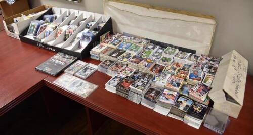 EXTREMELY LARGE GROUP OF UNSORTED SPORTS TRADING CARDS