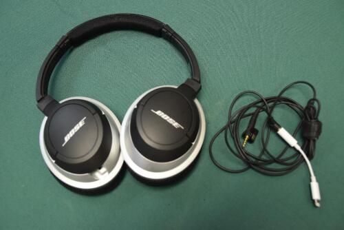 OVER EAR NOISE SHUTTERING HEADPHONES
