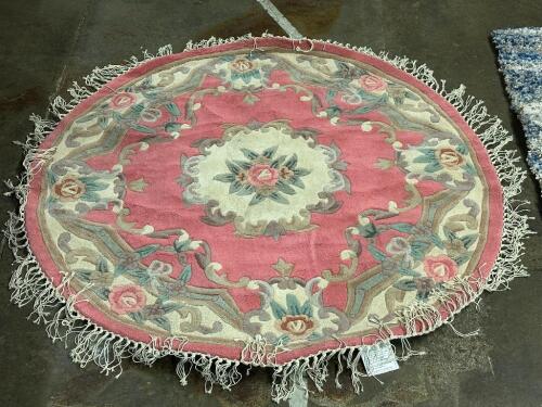 PREMIUM ROUND AREA RUG