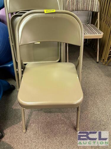 (20) METAL FOLDING CHAIRS