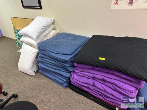 ZAFU AND ZABUTON MEDITATION CUSHIONS W/ APPROX. 60 TWIN SHEET SETS FOR MASSAGE THERAPY