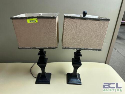 (2) ACCENT END TABLE LAMPS W/ SHADES.