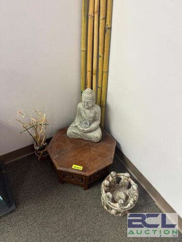 STATUE AND ASSORTED DECORATIONS